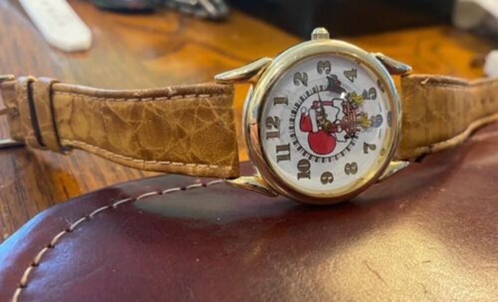 Women's Gold Tone 330mm Milan Watch, Santa Claus with Rotating Reindeer